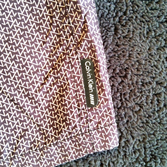 CALVIN KLEIN MENS GEOMETRIC SWIM TRUNKS SIZE XL - Picture 2 of 3